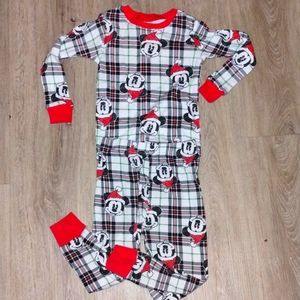 Disney Mickey Mouse Christmas Pajama Set